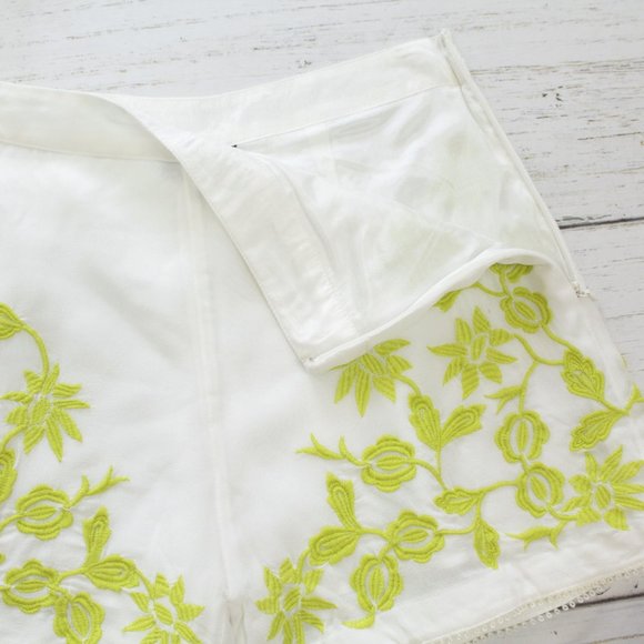 Topshop HR Neon Floral Embroidered Chiffon Shorts 2 - Picture 2 of 8